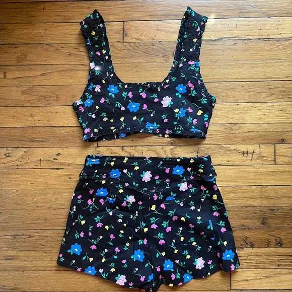 NWOT For Love & Lemons Cottagecore Black Floral Denim Button Up Short Set Size M - Picture 7 of 7